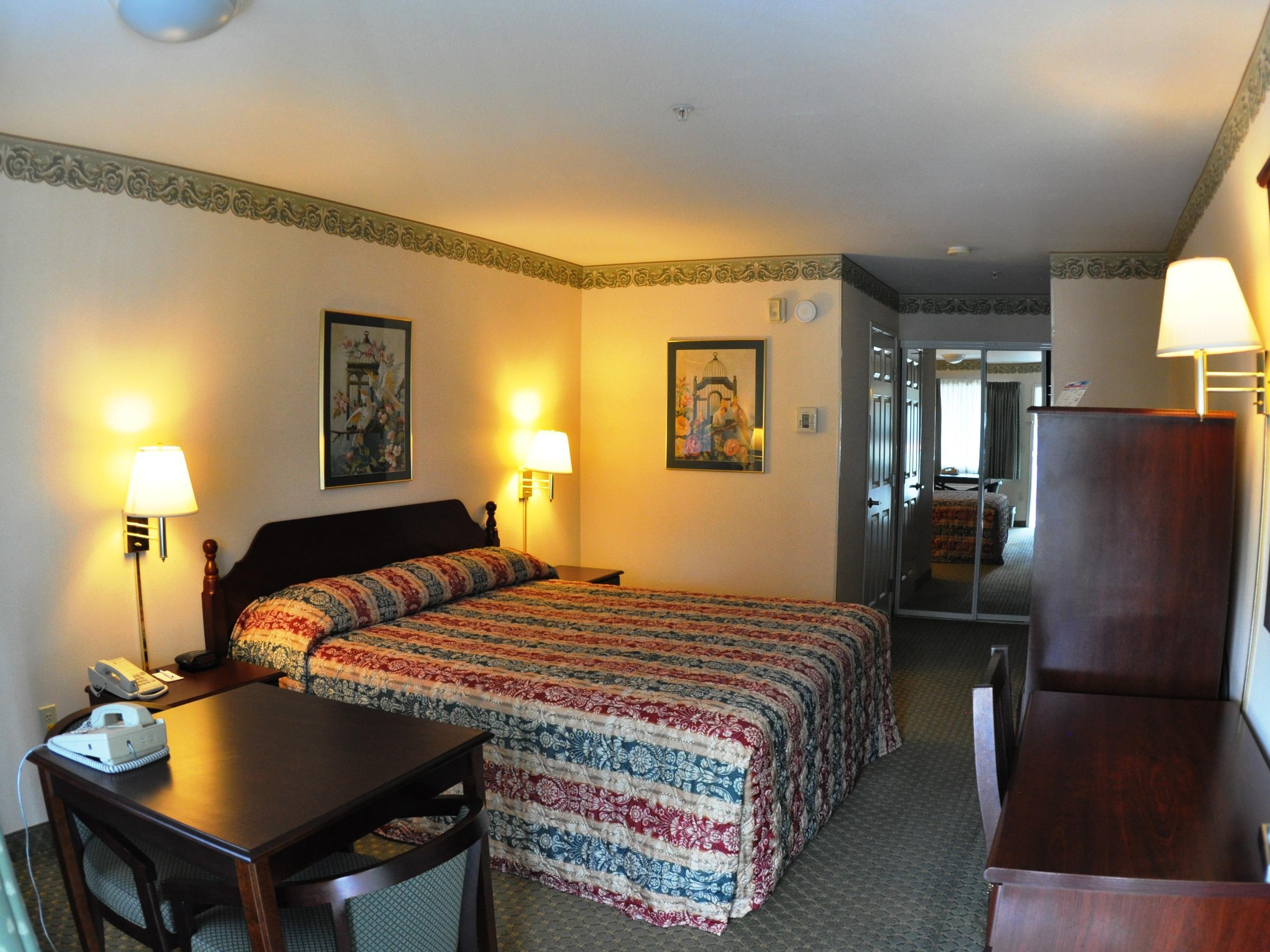 ชัวร์สเตย์ โฮเทล บาย เบสต์ เวสเทิร์น คาสโตร วัลเลย์ Hotel แคสโตรแวลลีย์ ภายนอก รูปภาพ